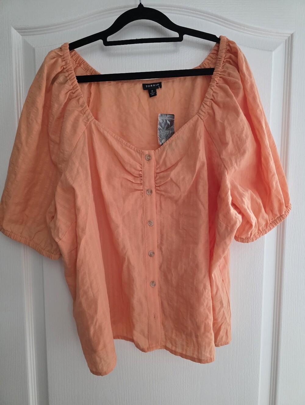 NWT TORRID Papaya Punch Seersucker Button Front Crop Top